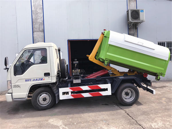 國(guó)五福田時(shí)代車(chē)廂可卸式垃圾車(chē)