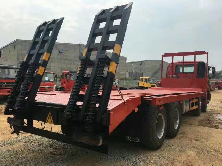 【國五】歐曼前四后八挖機(jī)平板車 【國五】歐曼前四后八挖機(jī)平板車