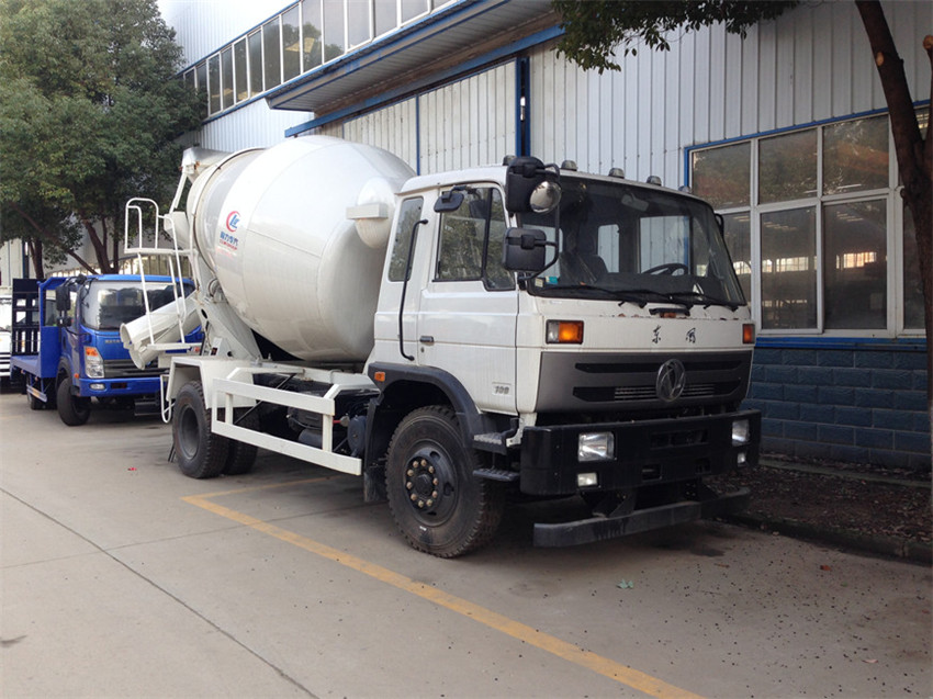 東風(fēng)6-7方攪拌車