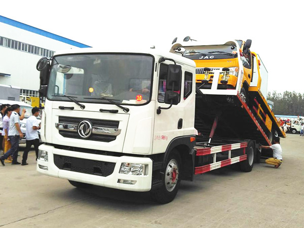 東風新款D9平板清障車 東風新款D9平板清障車