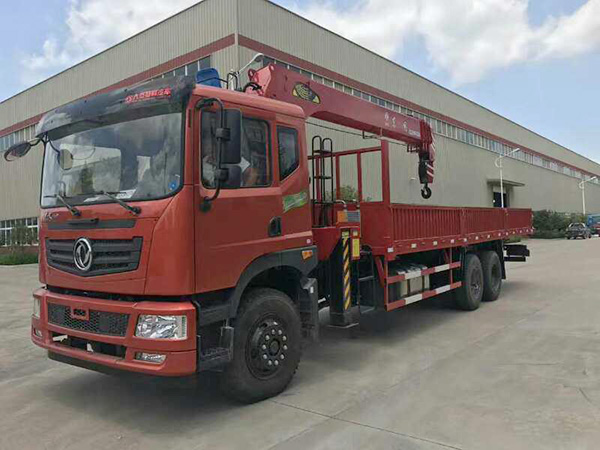 東風征夢8.5米隨車吊