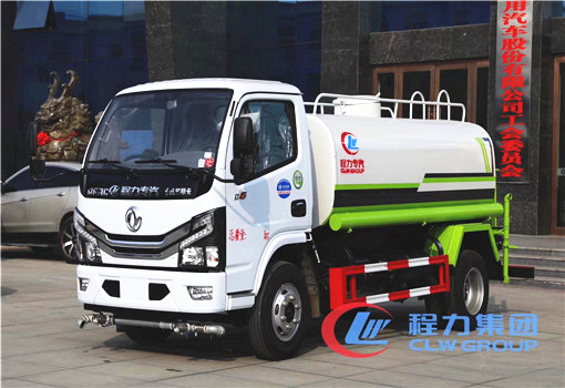 東風(fēng)多利卡國六5噸灑水車