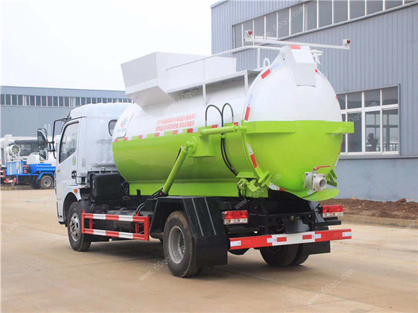 東風多利卡7方餐廚垃圾車