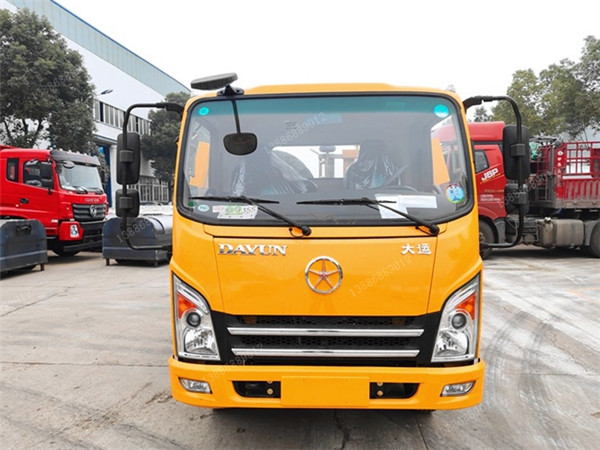 國(guó)六大運(yùn)清障車藍(lán)牌一拖二平板清障車