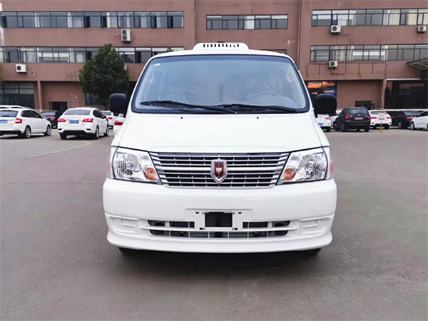 金杯快運(yùn)面包冷藏車
